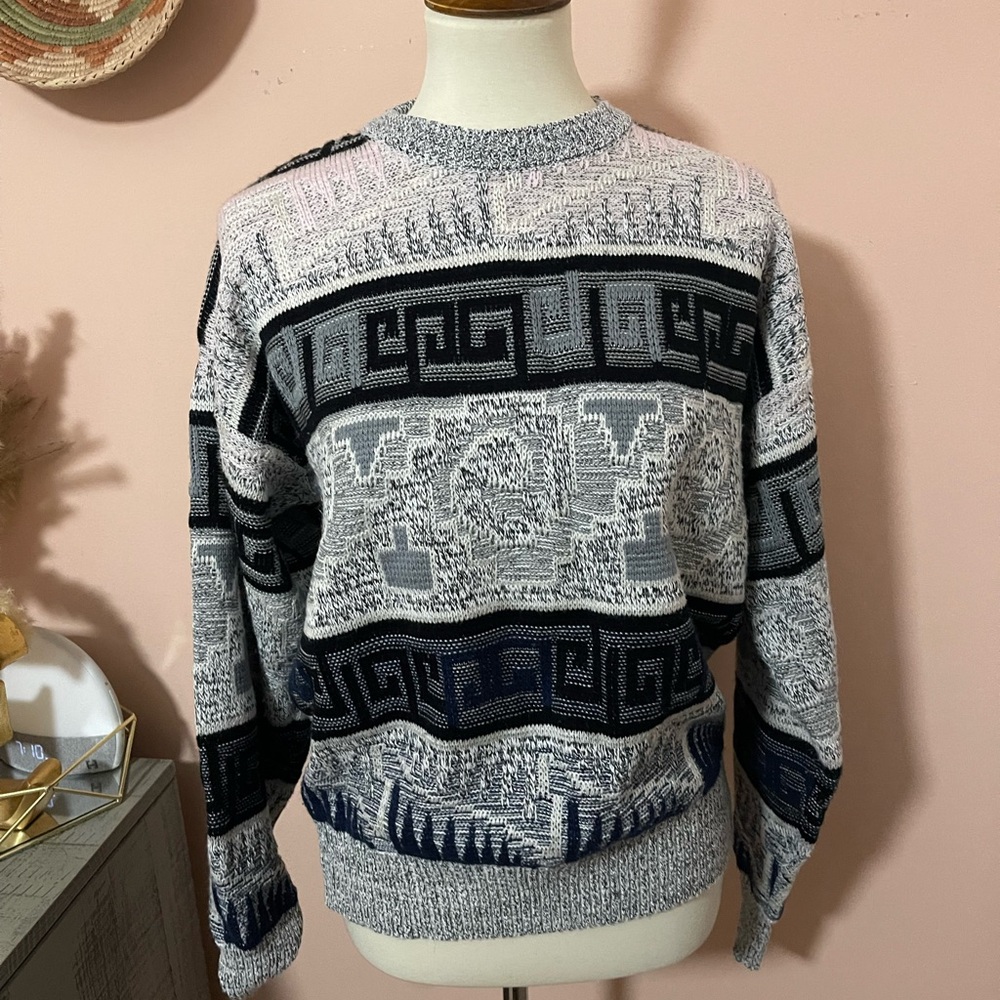 City Streets Men's Vintage Geometric Sweater - Gray and Navy Sz L